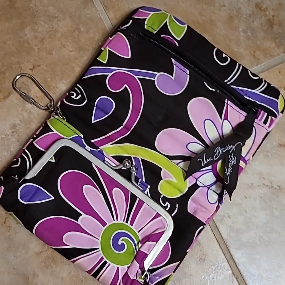PURPLE PUNCH Vera Bradley Compact TAXI Wallet Clutch Bi-Fold ID Key Chain Coin - Picture 3 of 9